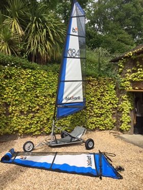 Sport kart with a 3m and 4m sail