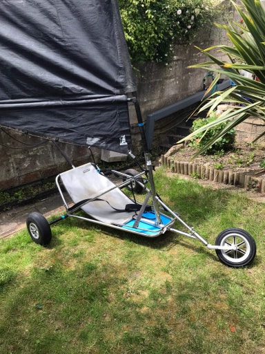 Pro kart with 5.5m sail and 4m sail